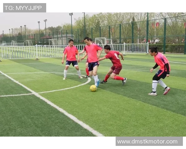 榆林首位女足球星崛起带动地方足球运动发展新气象 榆林首位女足球星崛起带动地方足球运动发展新气象