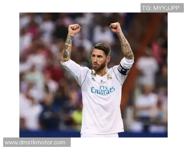 拉莫斯英勇足球精神壁纸展现球场霸气与领导风范 拉莫斯英勇足球精神壁纸展现球场霸气与领导风范